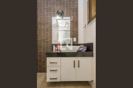 Apartamento à venda com 130m², 3 quartos e 1 vaga Apartamento à venda com 130m², 3 quartos e 1 vagaBanheiro Social