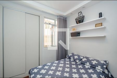 Apartamento à venda com 130m², 3 quartos e 1 vaga Apartamento à venda com 130m², 3 quartos e 1 vagaQuarto 2