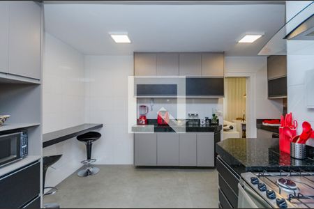 Apartamento à venda com 130m², 3 quartos e 1 vaga Apartamento à venda com 130m², 3 quartos e 1 vagaCozinha