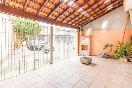 Casa à venda com 100m², 2 quartos e 3 vagas Casa à venda com 100m², 2 quartos e 3 vagasGaragem