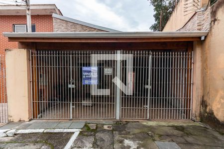 Casa à venda com 100m², 2 quartos e 3 vagas Casa à venda com 100m², 2 quartos e 3 vagasFachada