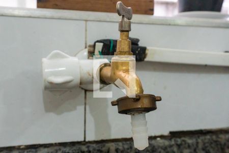 Casa à venda com 75m², 2 quartos e 2 vagas Casa à venda com 75m², 2 quartos e 2 vagasCozinha - Torneira