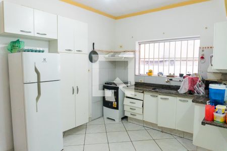 Casa à venda com 75m², 2 quartos e 2 vagas Casa à venda com 75m², 2 quartos e 2 vagasCozinha