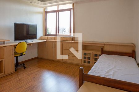 Casa à venda com 280m², 4 quartos e 5 vagas Casa à venda com 280m², 4 quartos e 5 vagasQuarto 3