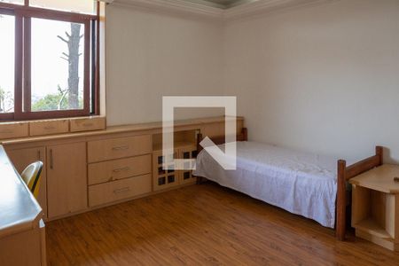 Casa à venda com 280m², 4 quartos e 5 vagas Casa à venda com 280m², 4 quartos e 5 vagasQuarto 3