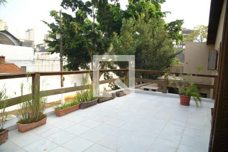 Casa à venda com 243m², 4 quartos e 3 vagasVaranda Suíte 1