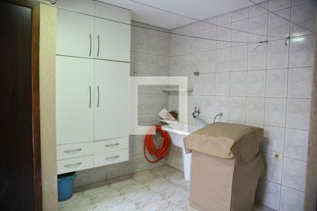 Casa à venda com 243m², 4 quartos e 3 vagasÁrea de Serviço