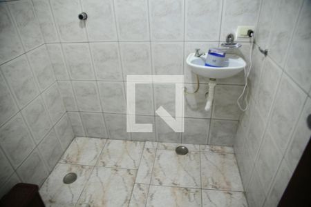 Casa à venda com 243m², 4 quartos e 3 vagasBanheiro de Serviço