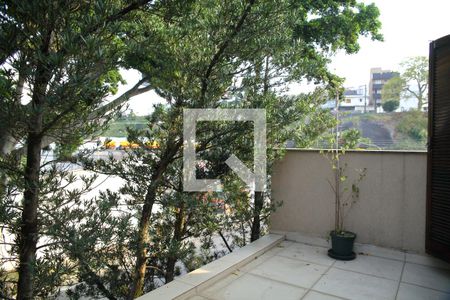 Casa à venda com 243m², 4 quartos e 3 vagasVaranda Suíte 3
