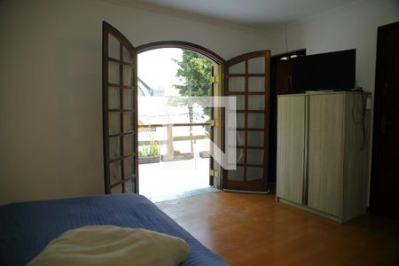 Casa à venda com 243m², 4 quartos e 3 vagasSuíte 1