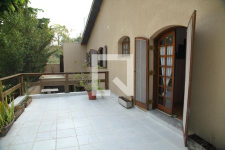 Casa à venda com 243m², 4 quartos e 3 vagasVaranda Suíte 1