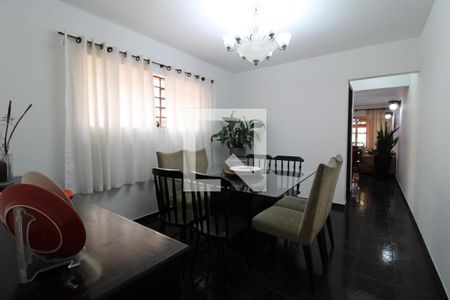 Casa à venda com 115m², 3 quartos e 2 vagasSala de jantar