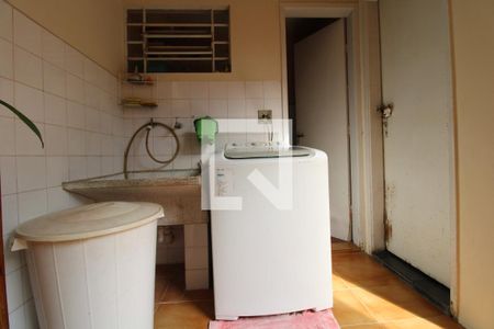 Casa à venda com 115m², 3 quartos e 2 vagasLavanderia