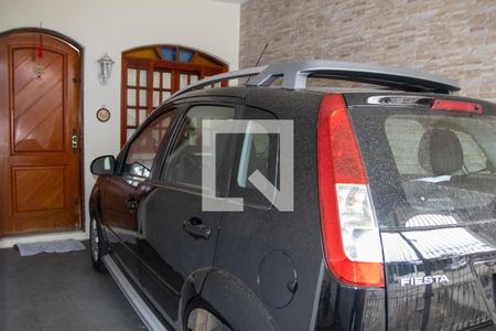 Casa à venda com 360m², 3 quartos e 4 vagas Casa à venda com 360m², 3 quartos e 4 vagasGaragem