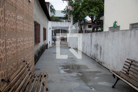 Casa à venda com 360m², 3 quartos e 4 vagas Casa à venda com 360m², 3 quartos e 4 vagasGaragem