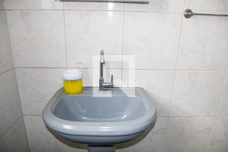 Casa à venda com 360m², 3 quartos e 4 vagas Casa à venda com 360m², 3 quartos e 4 vagasBanheiro 1