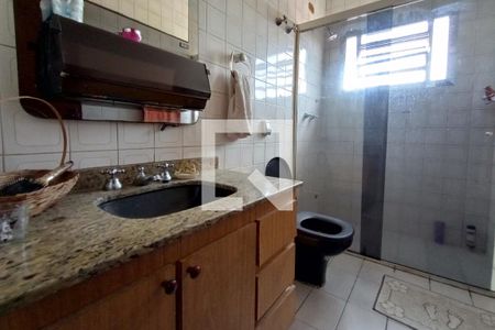 Casa à venda com 515m², 3 quartos e 2 vagas Casa à venda com 515m², 3 quartos e 2 vagasBanheiro 2