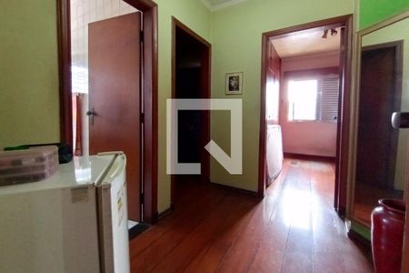 Casa à venda com 515m², 3 quartos e 2 vagas Casa à venda com 515m², 3 quartos e 2 vagasHall dos Quartos