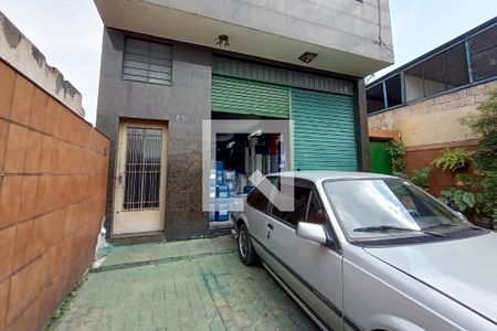 Casa à venda com 515m², 3 quartos e 2 vagas Casa à venda com 515m², 3 quartos e 2 vagasGaragem e Salão 1