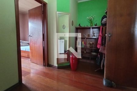 Casa à venda com 515m², 3 quartos e 2 vagas Casa à venda com 515m², 3 quartos e 2 vagasHall dos Quartos