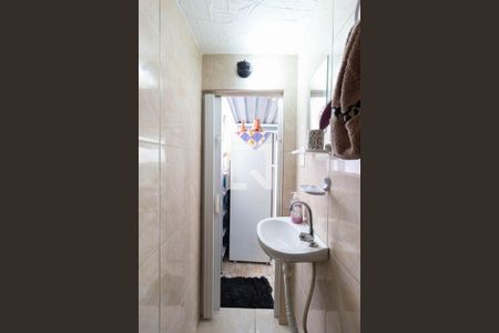 Casa à venda com 102m², 4 quartos e 1 vaga Casa à venda com 102m², 4 quartos e 1 vagaBanheiro Terraço