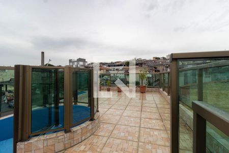 Casa à venda com 102m², 4 quartos e 1 vaga Casa à venda com 102m², 4 quartos e 1 vagaTerraço