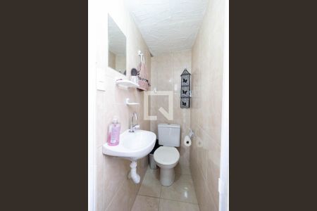 Casa à venda com 102m², 4 quartos e 1 vaga Casa à venda com 102m², 4 quartos e 1 vagaBanheiro Terraço