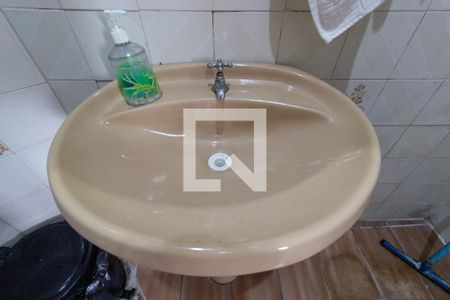 Casa à venda com 102m², 4 quartos e 1 vaga Casa à venda com 102m², 4 quartos e 1 vagaBanheiro