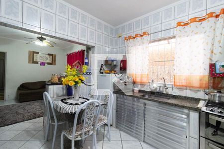 Casa à venda com 102m², 4 quartos e 1 vaga Casa à venda com 102m², 4 quartos e 1 vagaCozinha 1