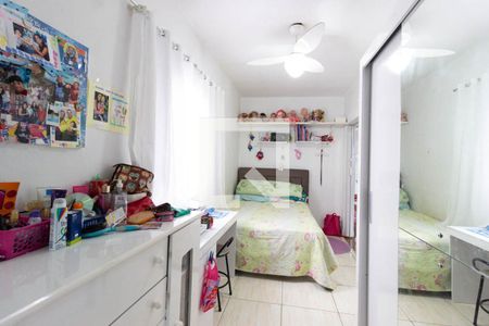 Casa à venda com 102m², 4 quartos e 1 vaga Casa à venda com 102m², 4 quartos e 1 vagaQuarto