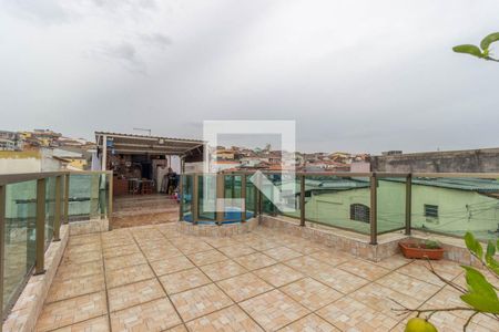 Casa à venda com 102m², 4 quartos e 1 vaga Casa à venda com 102m², 4 quartos e 1 vagaTerraço