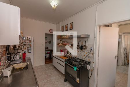 Apartamento à venda com 120m², 3 quartos e sem vaga Apartamento à venda com 120m², 3 quartos e sem vagaCozinha