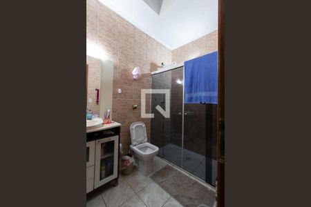 Casa à venda com 300m², 4 quartos e 3 vagas Casa à venda com 300m², 4 quartos e 3 vagasBanheiro Suíte 2