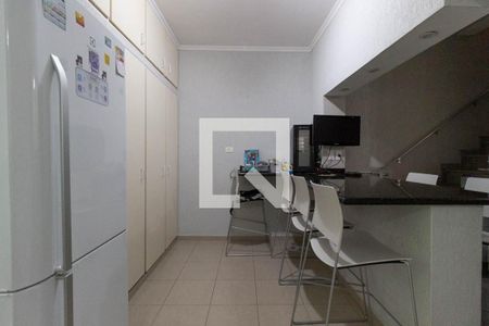 Casa à venda com 300m², 4 quartos e 3 vagas Casa à venda com 300m², 4 quartos e 3 vagasCozinha
