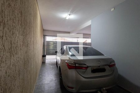 Casa à venda com 300m², 4 quartos e 3 vagas Casa à venda com 300m², 4 quartos e 3 vagasGaragem