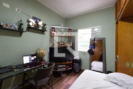 Casa à venda com 300m², 4 quartos e 3 vagas Casa à venda com 300m², 4 quartos e 3 vagasQuarto 1