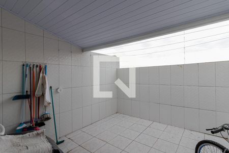 Casa à venda com 70m², 2 quartos e 1 vagaÁrea de Serviço