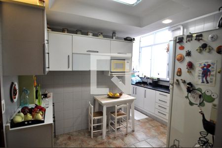 Apartamento à venda com 160m², 2 quartos e 1 vagaCozinha - Armários