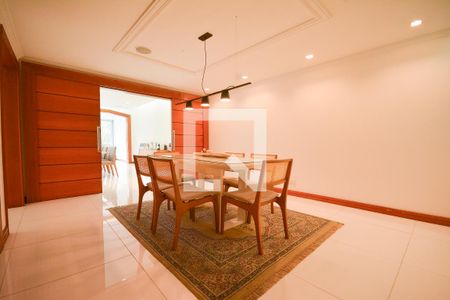 Apartamento à venda com 640m², 7 quartos e 2 vagasSala de Jantar