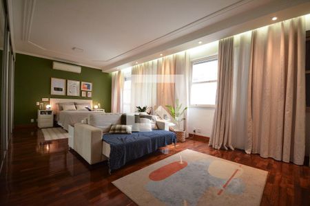 Apartamento à venda com 640m², 7 quartos e 2 vagasQuarto 3 suite