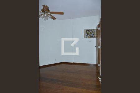 Apartamento à venda com 195m², 4 quartos e 3 vagasQuarto 3 - Suíte