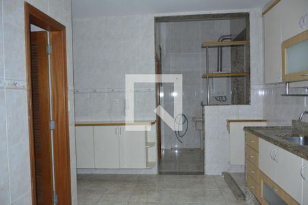 Apartamento à venda com 195m², 4 quartos e 3 vagasCozinha