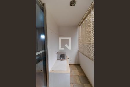 Casa para alugar com 628m², 5 quartos e 7 vagas Casa para alugar com 628m², 5 quartos e 7 vagasSacada do Quarto 02