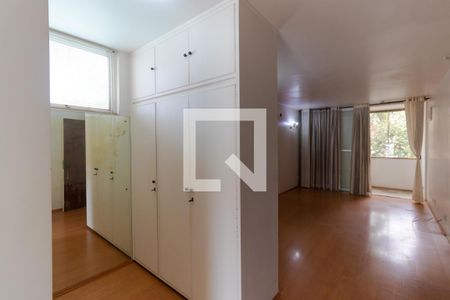 Casa para alugar com 628m², 5 quartos e 7 vagas Casa para alugar com 628m², 5 quartos e 7 vagasSuíte  02