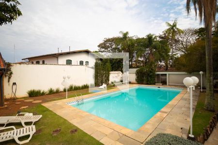 Casa para alugar com 628m², 5 quartos e 7 vagas Casa para alugar com 628m², 5 quartos e 7 vagasQuintal com Piscina