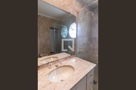 Apartamento à venda com 578m², 5 quartos e 2 vagas Apartamento à venda com 578m², 5 quartos e 2 vagasBanheiro da Suíte 2