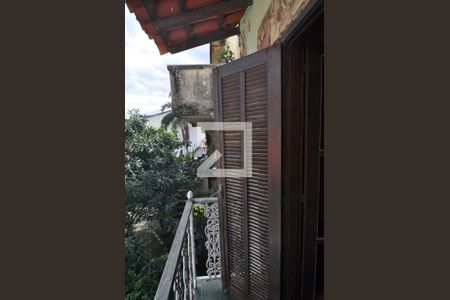 Casa à venda com 269m², 3 quartos e 5 vagasVaranda