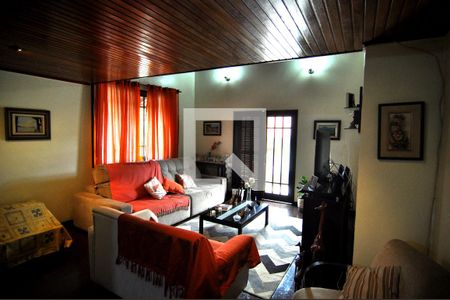 Casa à venda com 269m², 3 quartos e 5 vagasSala