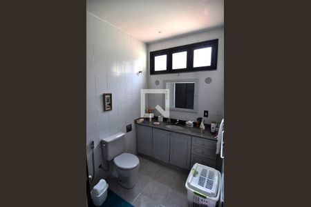 Casa à venda com 269m², 3 quartos e 5 vagasBanheiro Corredor