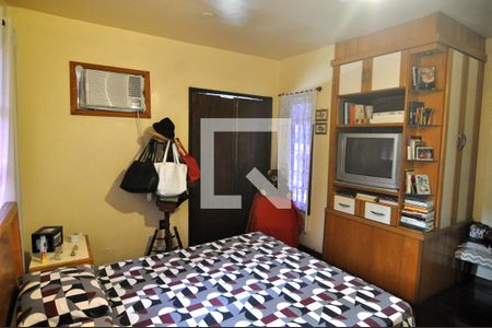 Casa à venda com 269m², 3 quartos e 5 vagasQuarto 2